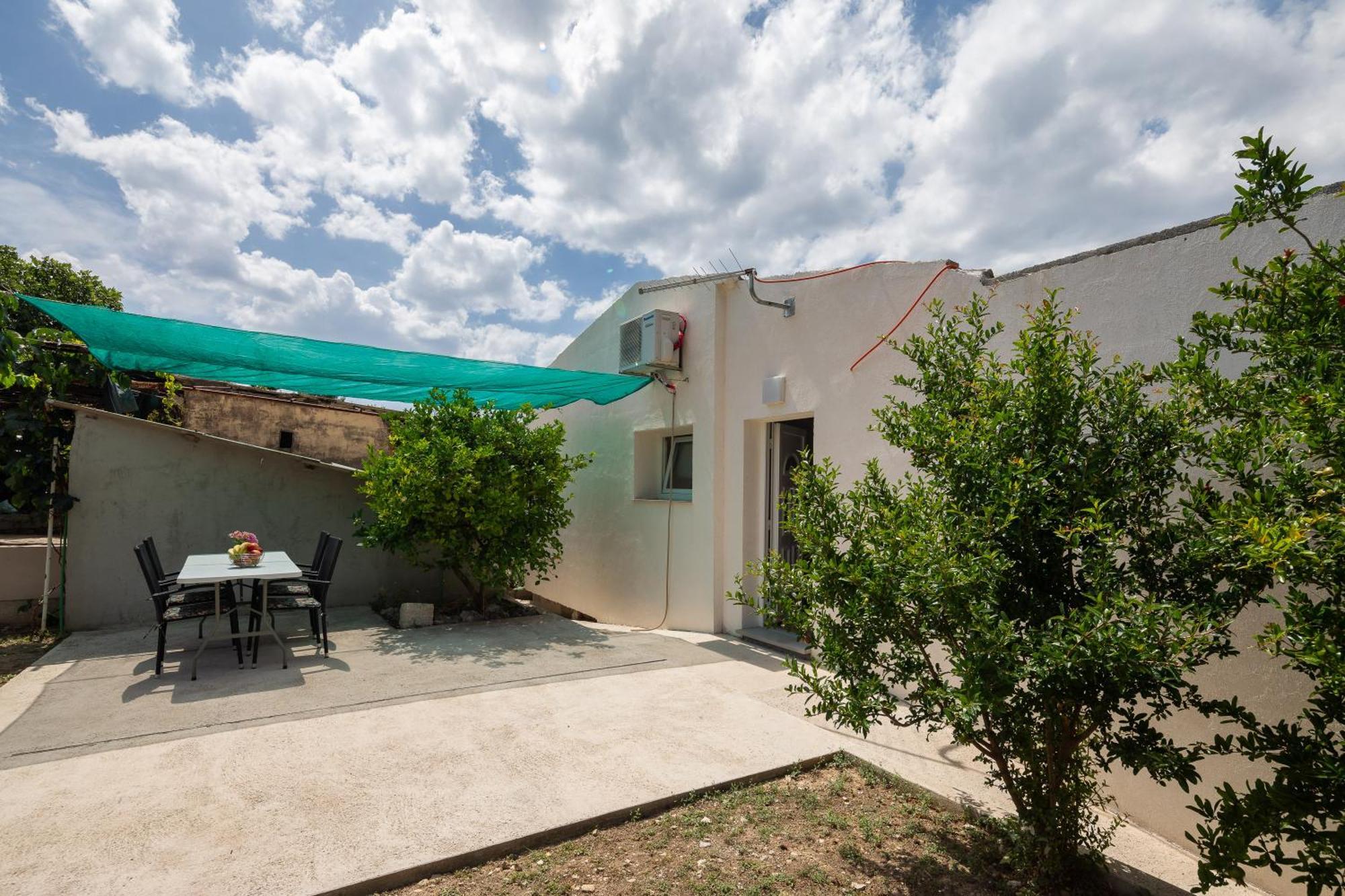 Apartman La Playa *