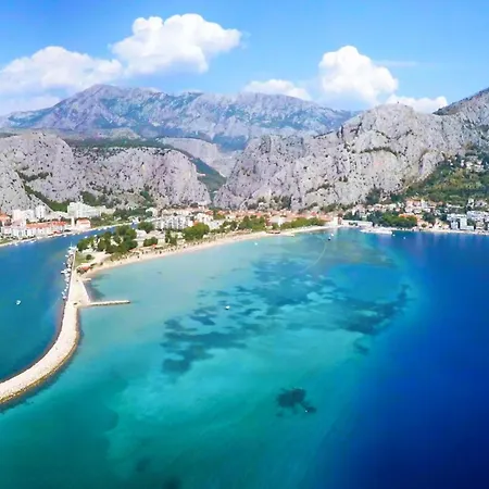 La Playa Beach Apartment Omis Exterior photo